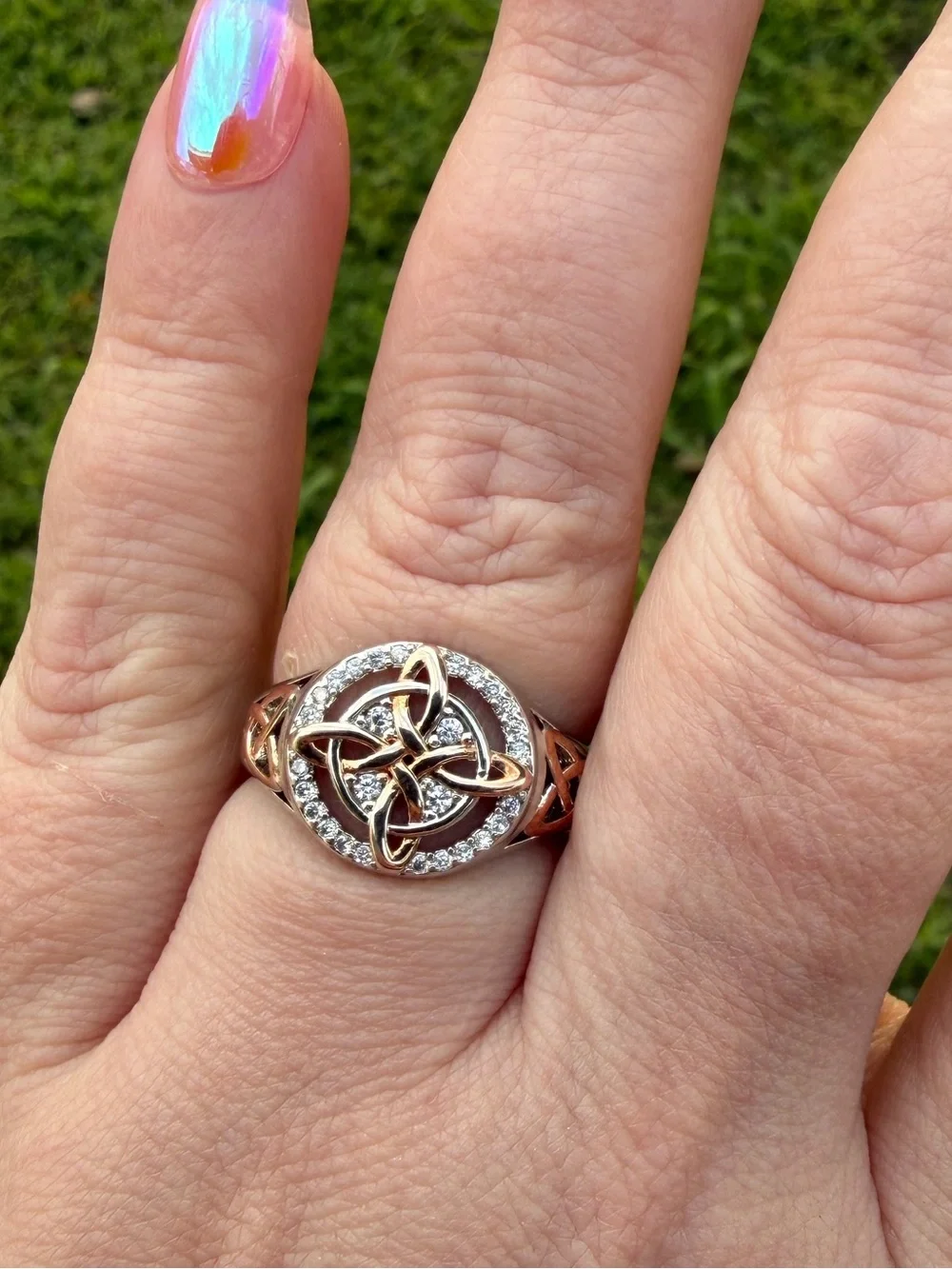 Celtic Knot Rose Gold and Silver Ring with Pavé Accents - Picture 3 of 5